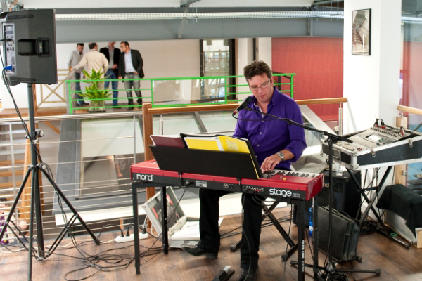 PARTNERS-CONCEPT-ANIMATION-JAZZ-ENTREPRISE